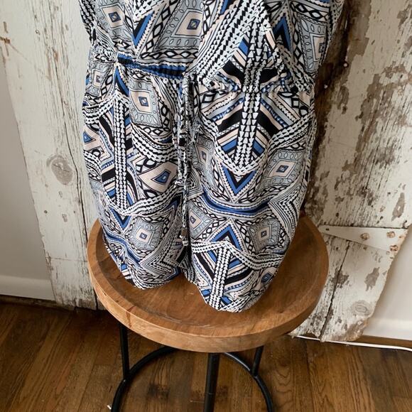 Mossimo patterned black & white & blue & cream romper - Picture 4 of 7